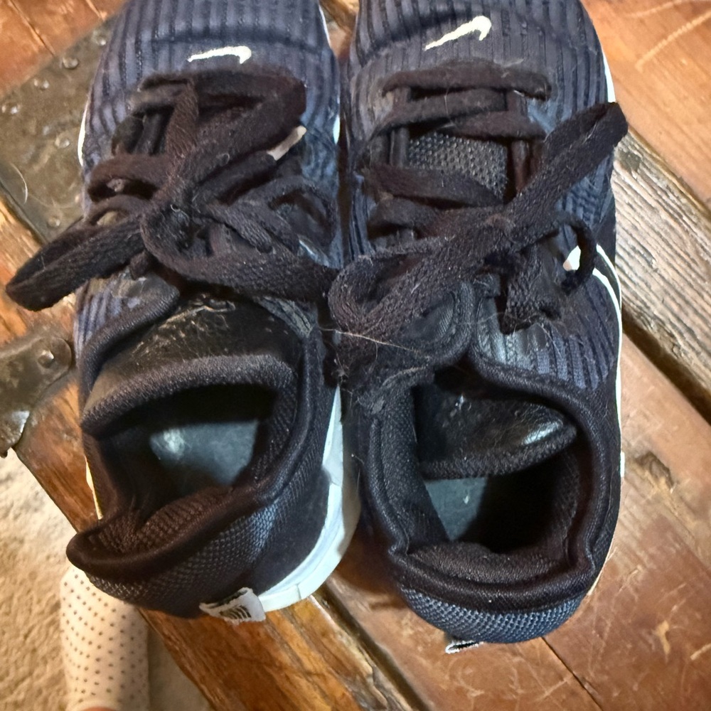 Nike Kids Navy Sneakers